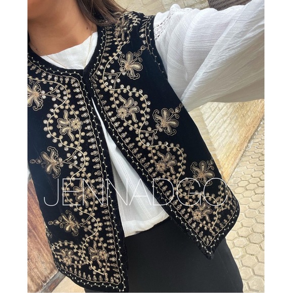 Zara Embroidered Black & Gold Velvet Vest NWT - Picture 7 of 12